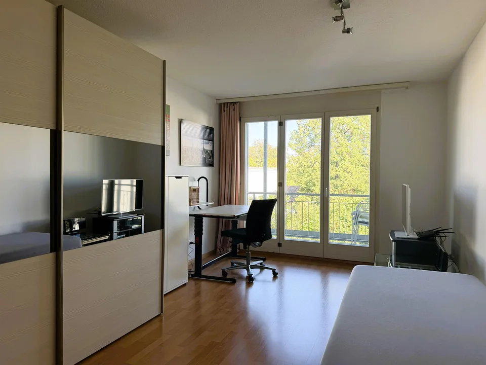Maisonette-Wohnung mit grosser Terrasse, bevorzugte Lage, Breite – Foto 10 von 14