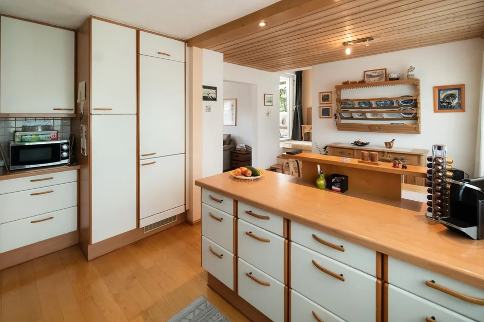 Freistehendes Einfamilienhaus mit gepflegtem Garten und Entwicklung... – Foto 7 von 22