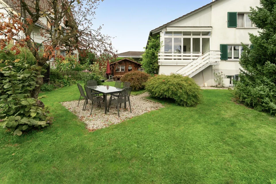 Freistehendes Einfamilienhaus mit gepflegtem Garten und Entwicklung... – Foto 22 von 22