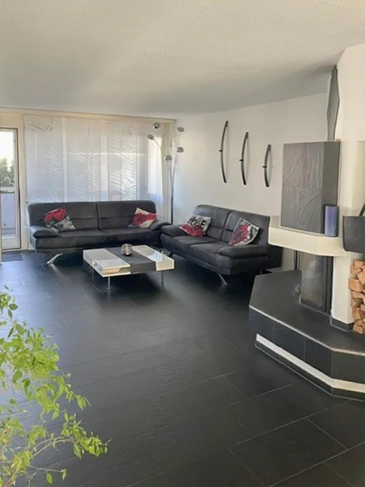 Traumhafte Attika-Maisonette-Wohnung mit fantastischer Aussicht – photo 3 sur 14