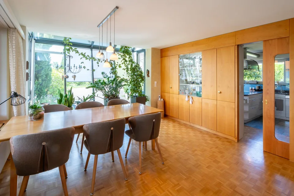 Einfamilienhaus mit Einliegerwohnung und wunderschönem Garten – Foto 16 von 30