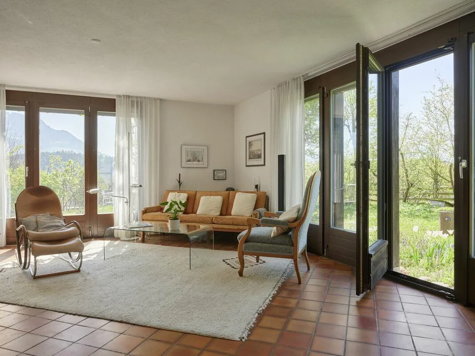 Freistehendes Einfamilienhaus mit Doppelgarage – photo 9 sur 15