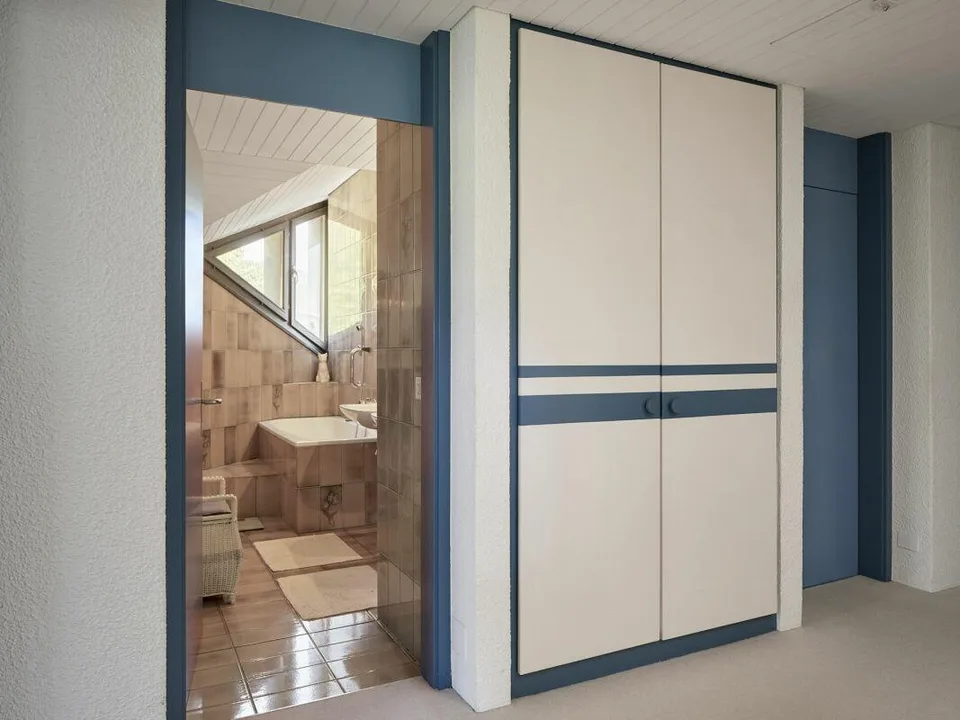 Freistehendes Einfamilienhaus mit Doppelgarage – photo 13 sur 15
