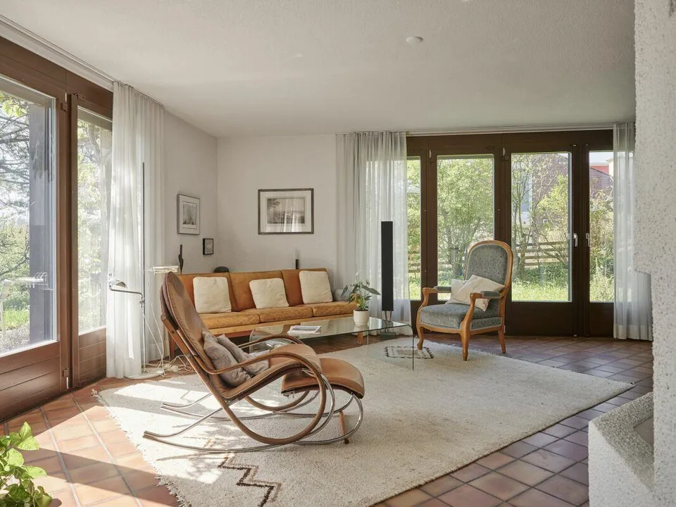 Freistehendes Einfamilienhaus mit Doppelgarage – photo 7 sur 15