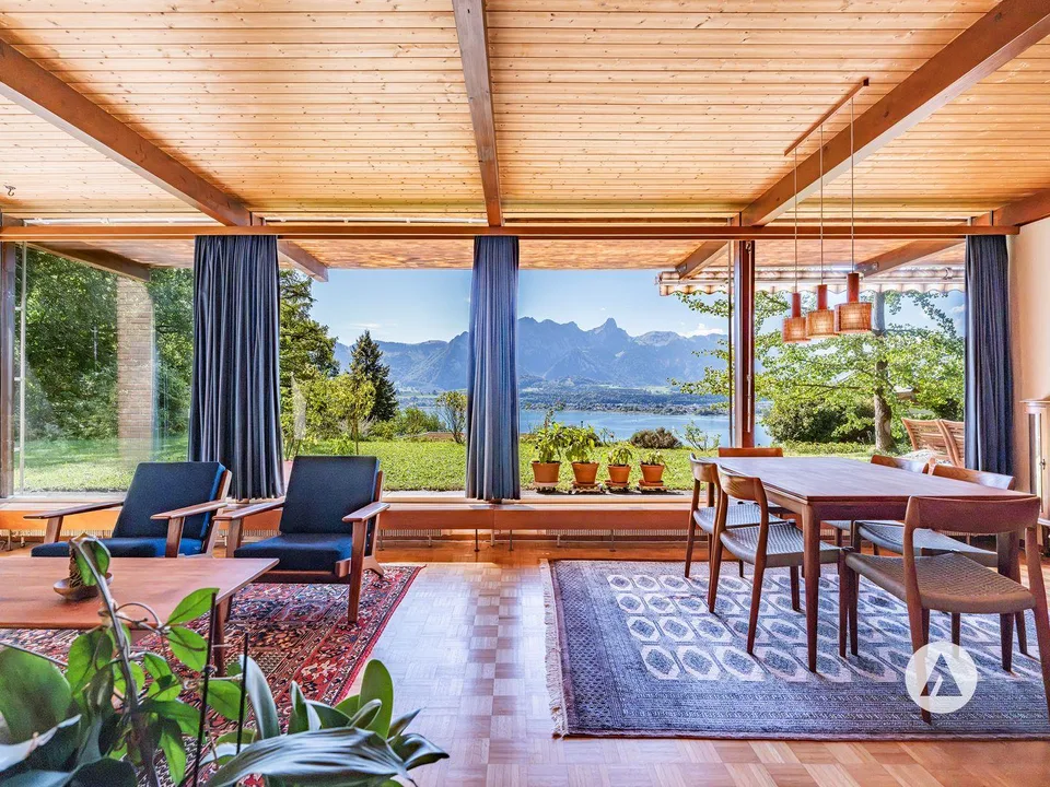 Ein Zuhause voller Geschichte, umgeben von Wald und See – foto 2 di 13