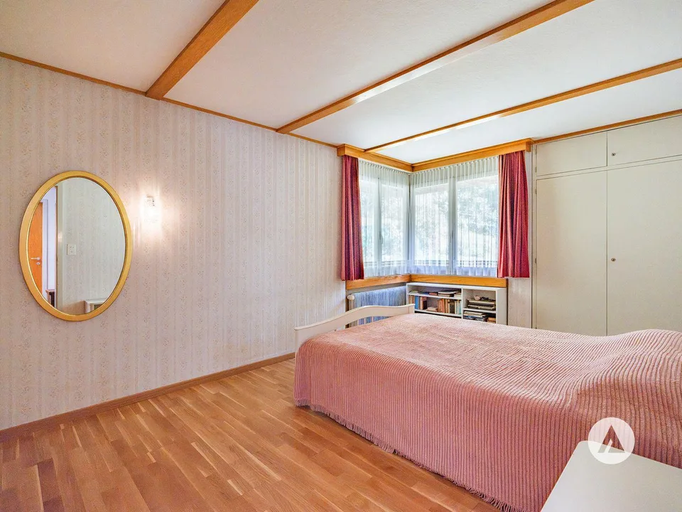 Ein Zuhause voller Geschichte, umgeben von Wald und See – foto 6 di 13