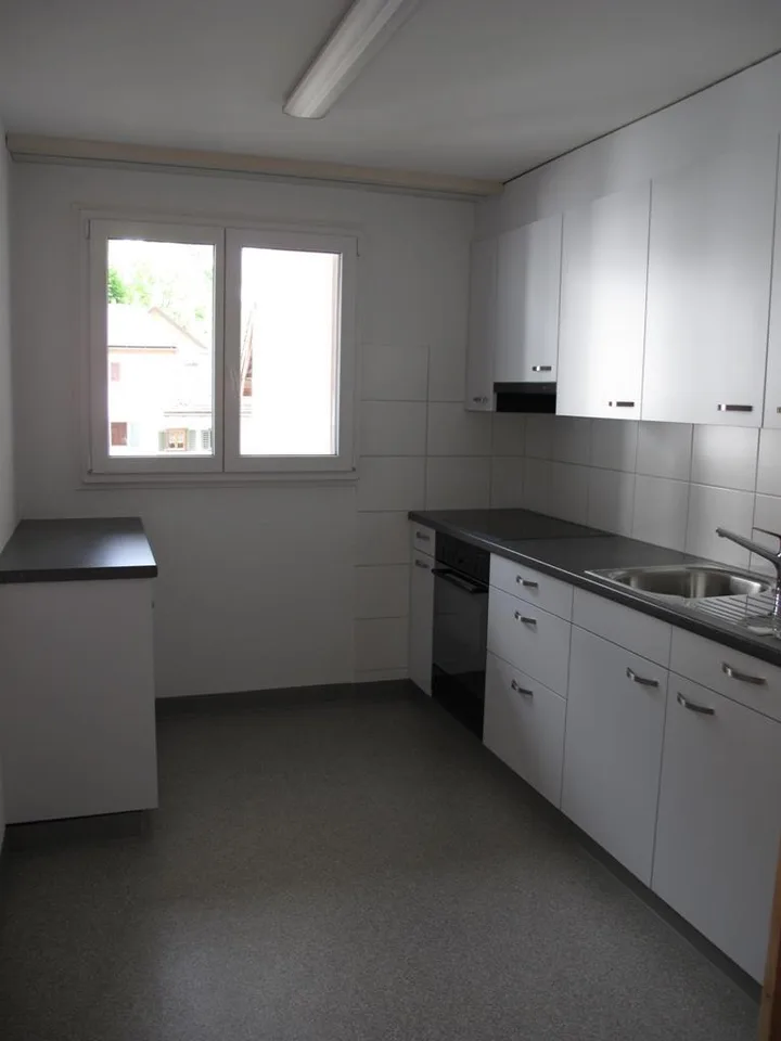 Charmantes 3-Familienhaus in Trin-Dorf – Wohnen, Vermieten und Ferien – Foto 14 von 17