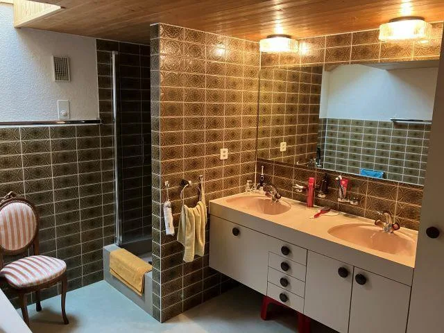 Charmantes 3-Familienhaus in Trin-Dorf – Wohnen, Vermieten und Ferien – Foto 8 von 17