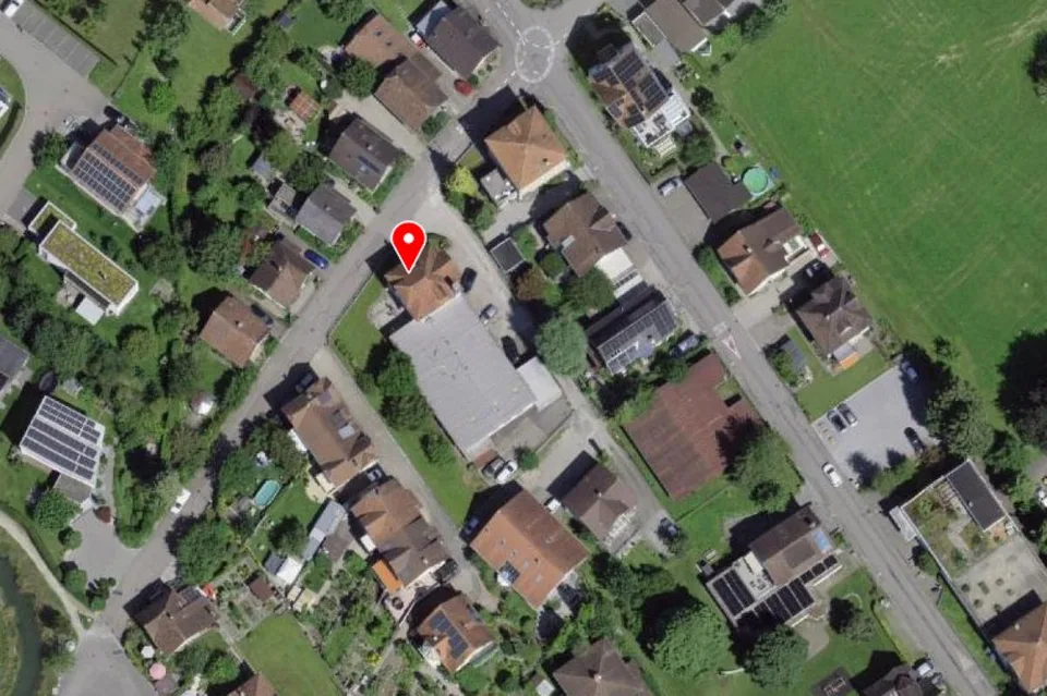 Grosszügige 4.5-Zimmer-Etagenwohnung in ruhiger Lage – photo 8 sur 8