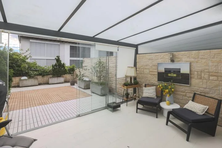 Vivere attraente su quattro livelli a Lyss – foto 3 di 8