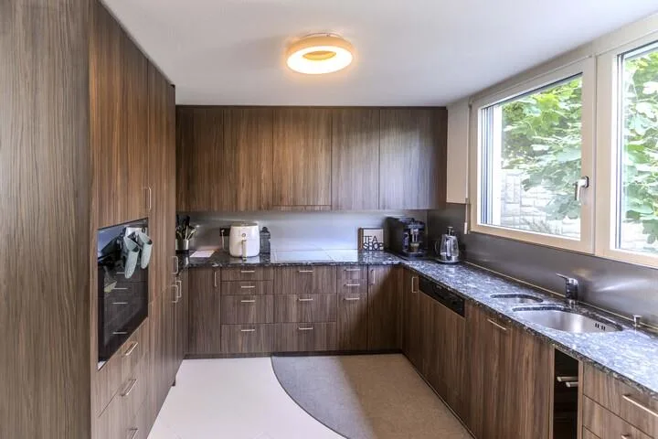 Vivere attraente su quattro livelli a Lyss – foto 4 di 8