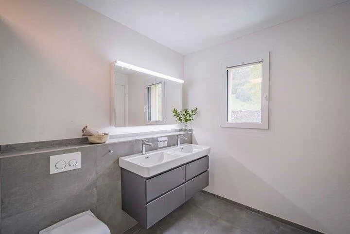 MERVEILLE SPACIEUSE QUASI NEUVE AVEC 219 M² DE SURFACE HABITABLE – photo 6 sur 8