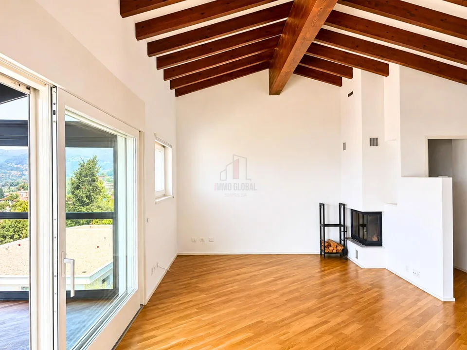IHRE WOHNUNG IN EINER EXKLUSIVEN GEGENDE MIT TEILWEISEM SEEBLICK – Foto 4 von 13