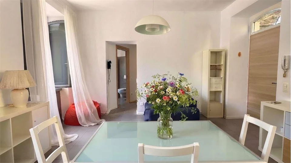 Incantevole Appartamento 2,5 locali con giardino e posto auto – Foto 5 von 13