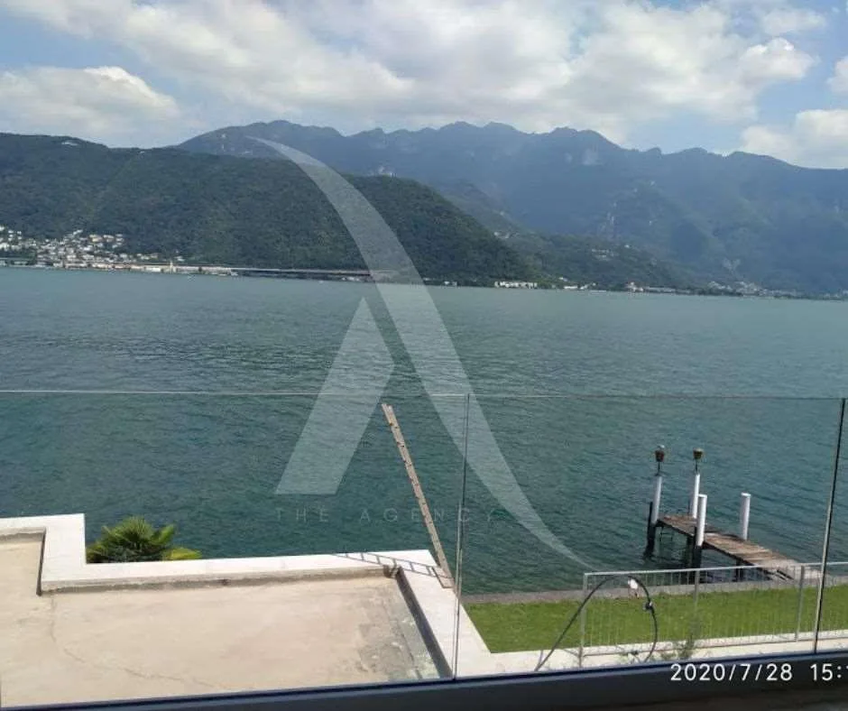 Magnifica villa moderna direttamente a lago da personalizzare – Foto 6 von 13