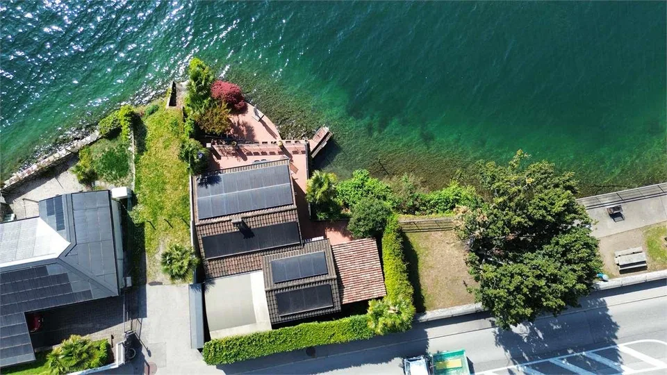 Il Tuo Gioiello Pieds-dans-l'eau a Bissone, Rarità con Darsena Privata – Foto 6 von 13