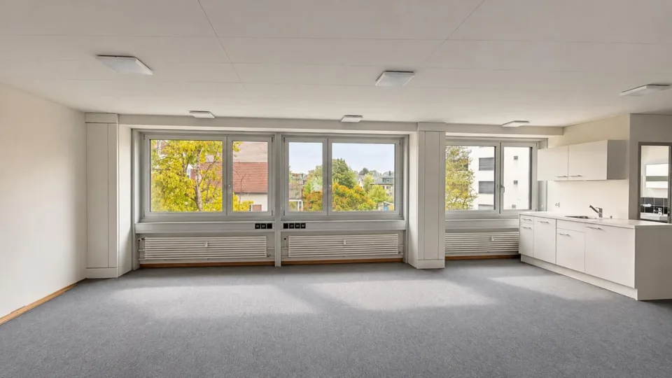 Espace de bureau de 100m² dans la maison Metropol – photo 3 sur 6