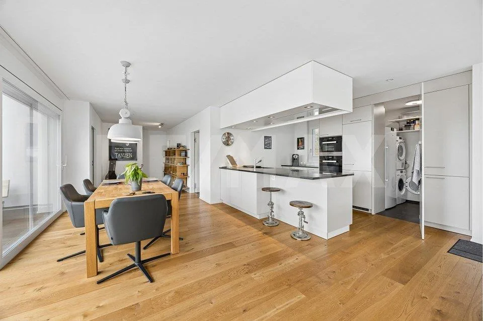 Appartement d'attique exclusif avec accès direct par ascenseur & grande terrasse sur le toit – photo 5 sur 13