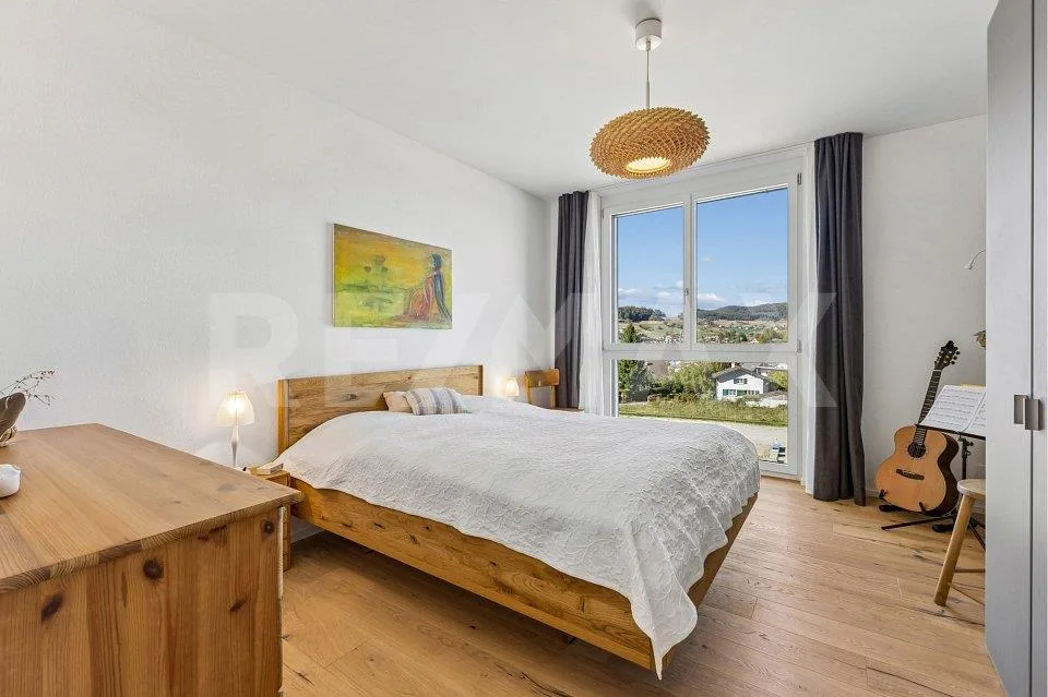 Exklusive Attikawohnung mit grosszügigem Balkon und beeindruckender Weitsicht – Foto 5 von 13