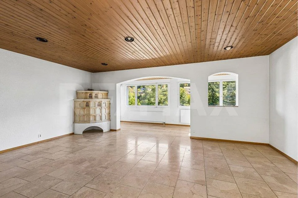 Opportunité de résidence et d'investissement avec garage 4 places & ascenseur pour voitures – photo 2 sur 13
