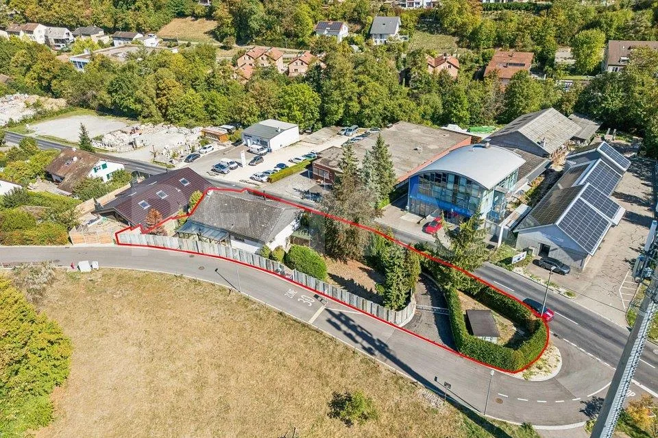 Opportunité de résidence et d'investissement avec garage 4 places & ascenseur pour voitures – photo 10 sur 13