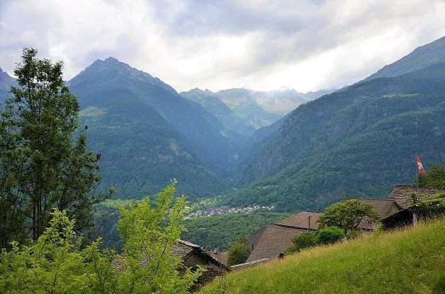 Grande rustico da ristrutturare con terreno molto soleggiata e pano... – Foto 19 von 25