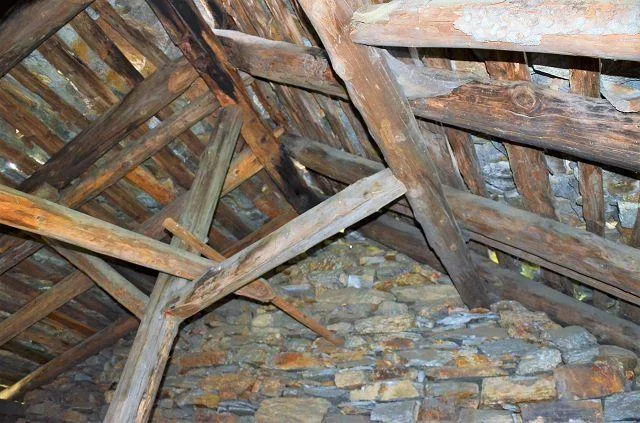 Grande rustico da ristrutturare con terreno molto soleggiata e pano... – Foto 12 von 25
