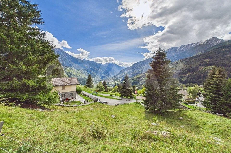 Grigioni - Terreno edificabile con vista panoramica sulle montagne – foto 6 di 13