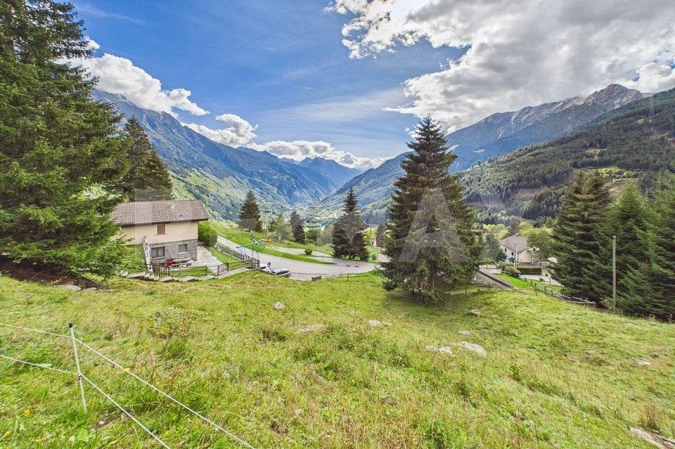 Grigioni - Terreno edificabile con vista panoramica sulle montagne – foto 9 di 13
