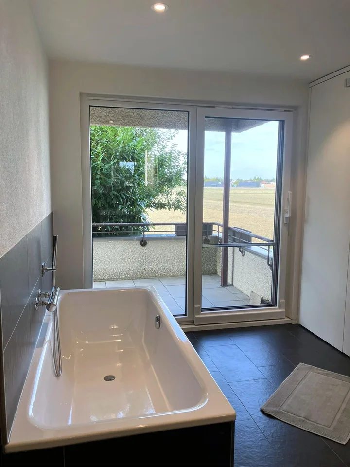 Helle 4.5-Zimmer-Wohnung mit einzigartiger Aussicht in Allschwil – foto 7 di 22