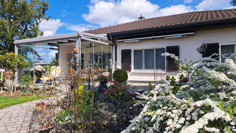 Charmantes EFH mit Aussicht und Potenzial in Schönholzerswilen – Foto 2 von 22