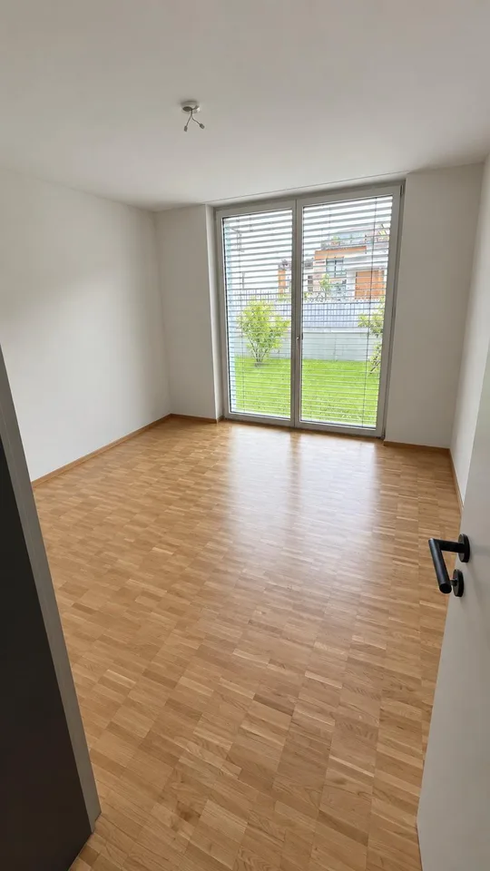Moderne Erdgeschosswohnung in naturnaher Lage – photo 4 of 9