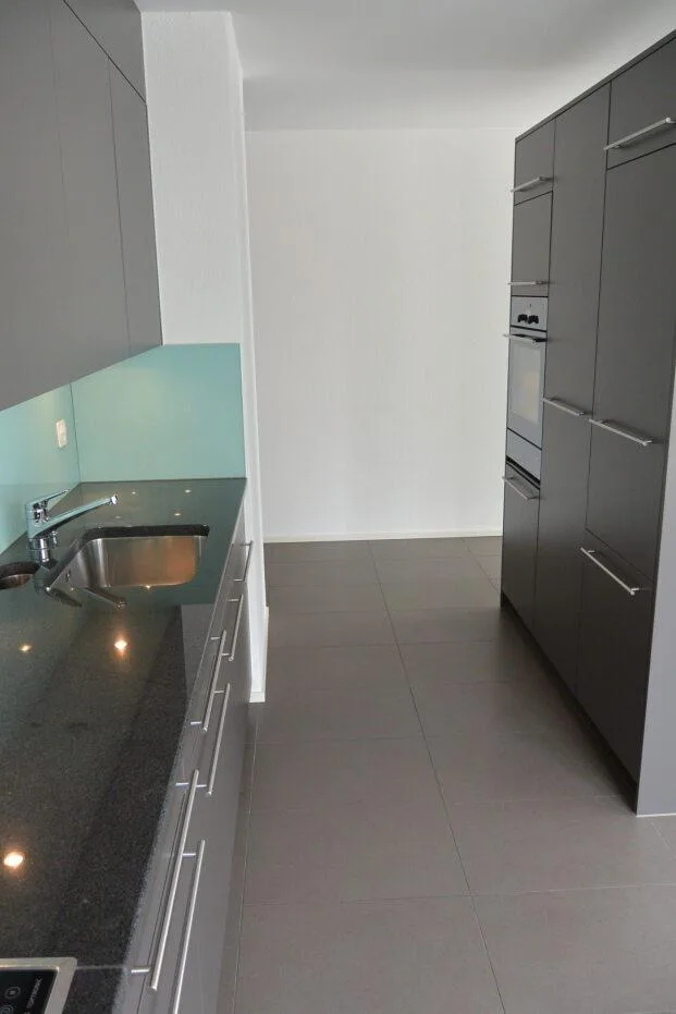 modern 3.5-room apartment in central location – photo 4 of 12