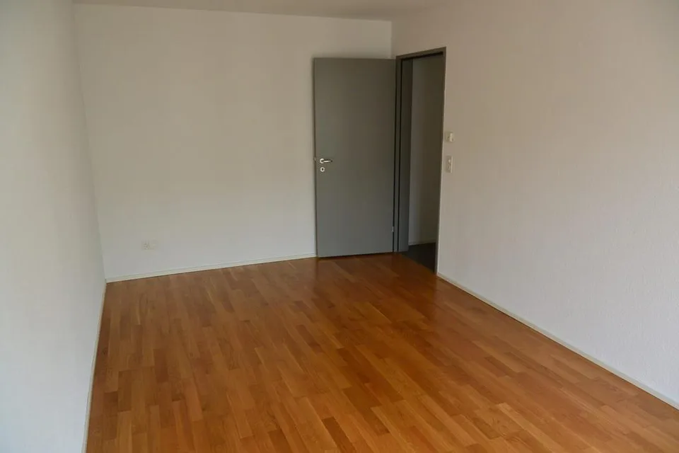 modern 3.5-room apartment in central location – photo 12 of 12