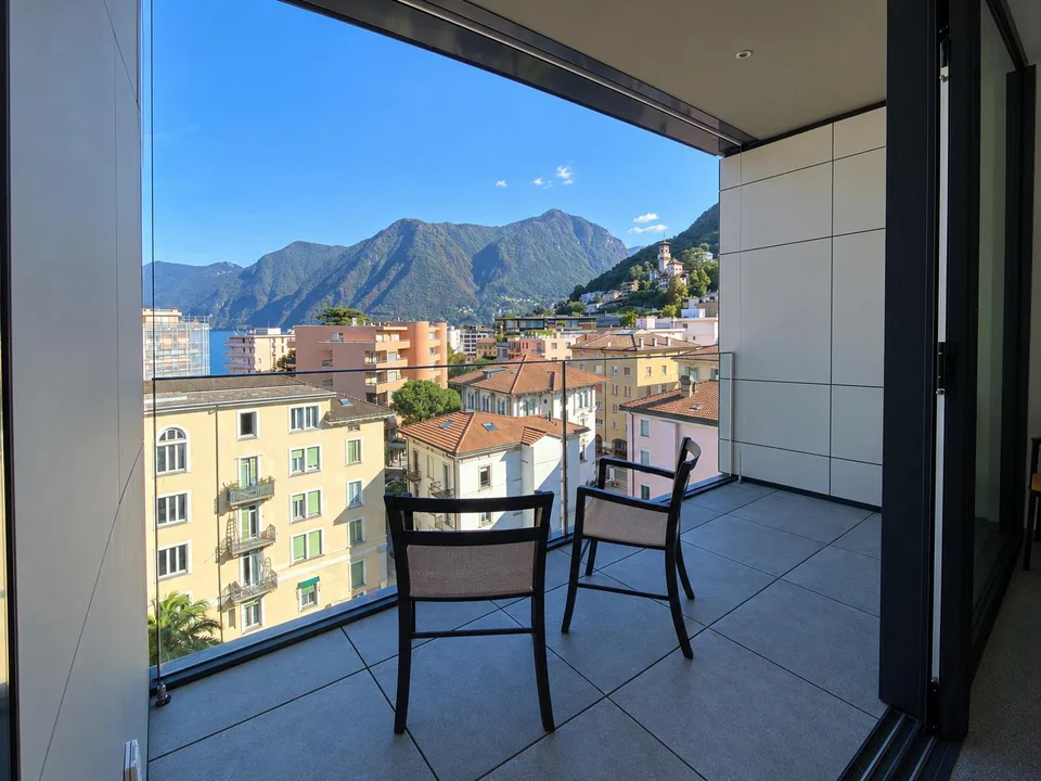 Elegante appartamento di 3.5 locali con parziale vista lago a Paradiso – Foto 2 von 10