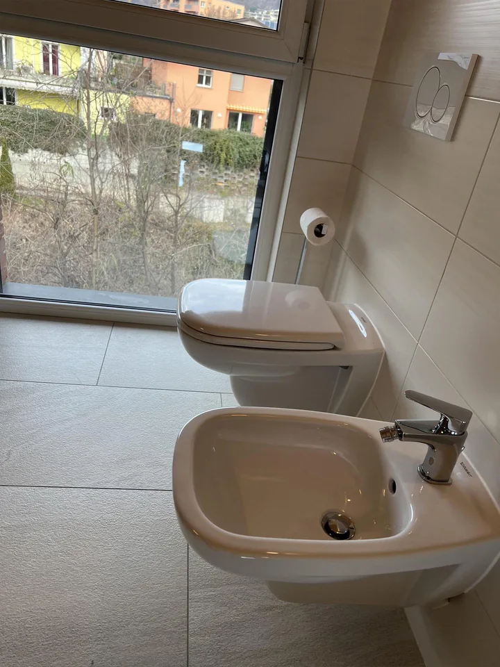 Moderno attico con tetto a vista in vendita a Cadro – foto 8 di 15
