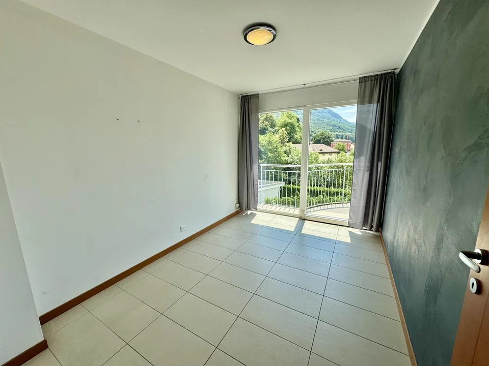 CADRO – ELEGANTE RESIDENZA CON GIARDINO PRIVATO, GARAGE DOPPIO – Foto 16 von 20