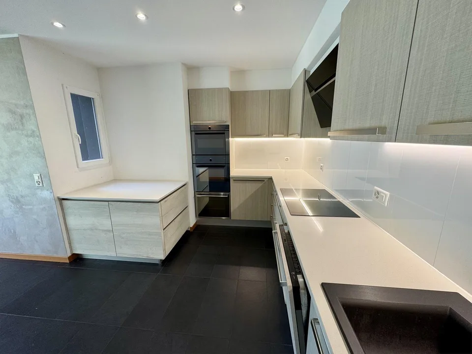 CADRO – ELEGANTE RESIDENZA CON GIARDINO PRIVATO, GARAGE DOPPIO – Foto 12 von 20
