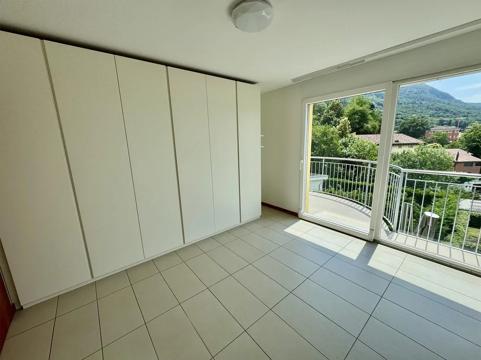 CADRO – ELEGANTE RESIDENZA CON GIARDINO PRIVATO, GARAGE DOPPIO – Foto 18 von 20