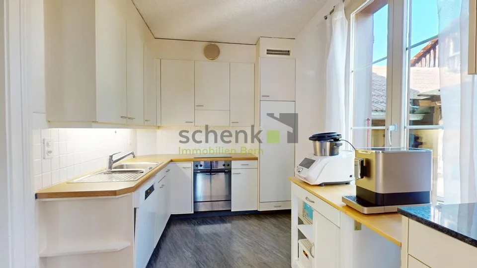 9.5 Zimmer Einfamilienhaus in Ittigen – Foto 6 von 15