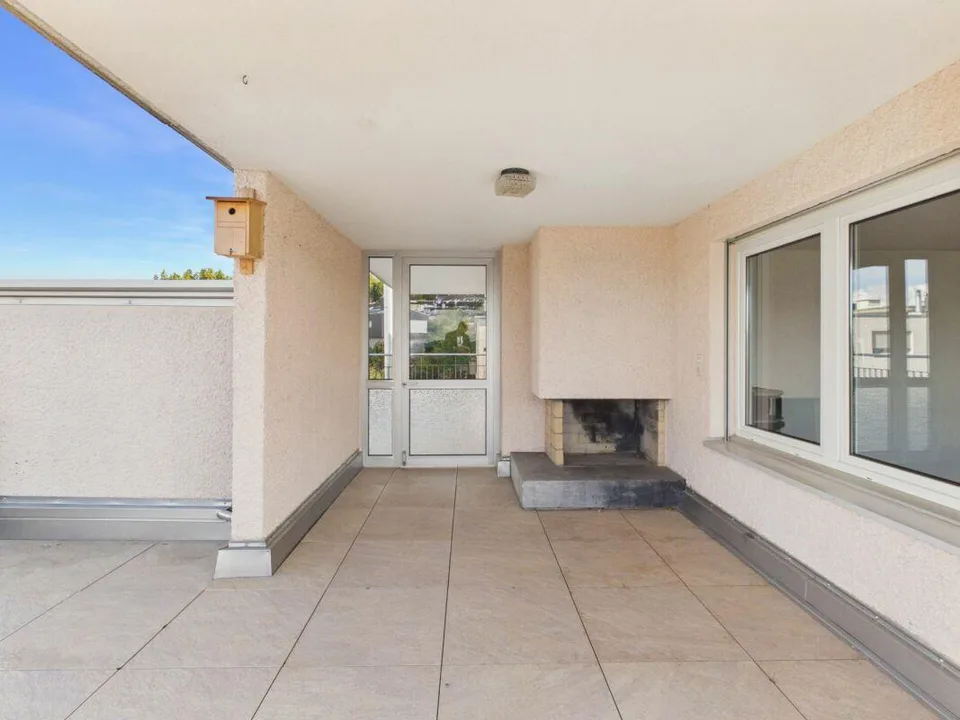 Appartement en attique 2.5 pièces avec vue panoramique merveilleuse – photo 15 sur 24