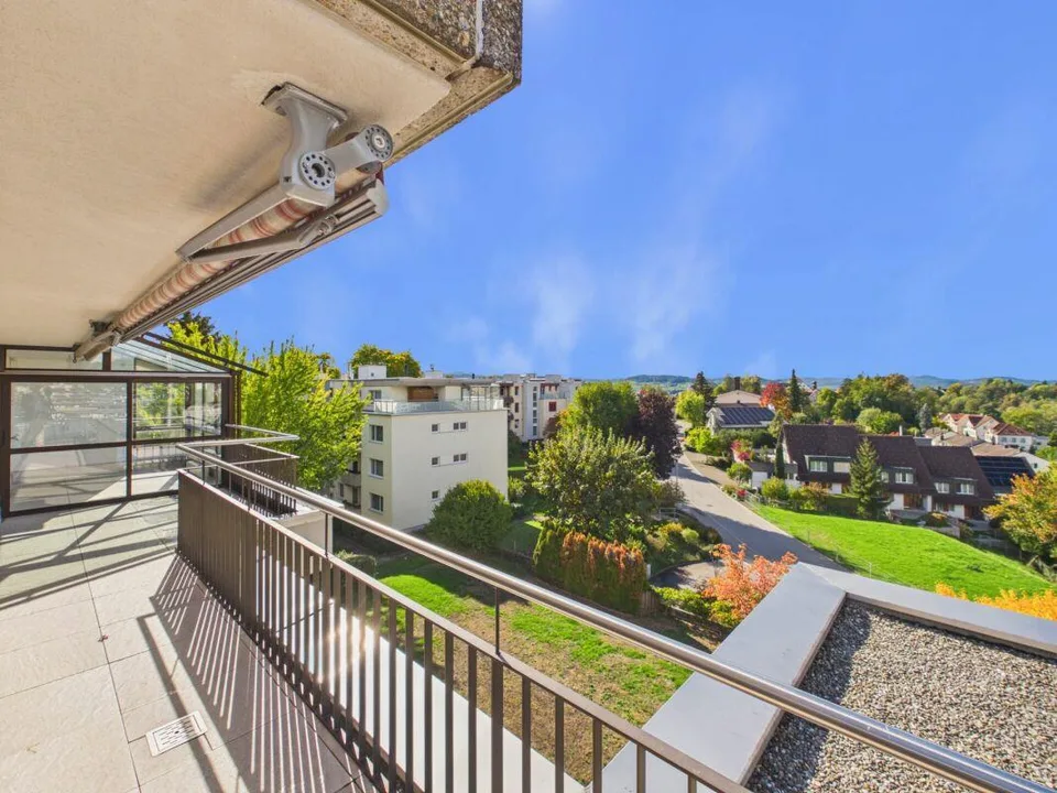 Appartement en attique 2.5 pièces avec vue panoramique merveilleuse – photo 19 sur 24