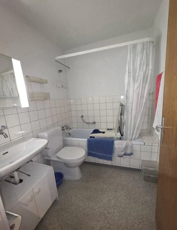 Beautiful 3-room apartment on the high ground floor for rent – photo 10 of 10