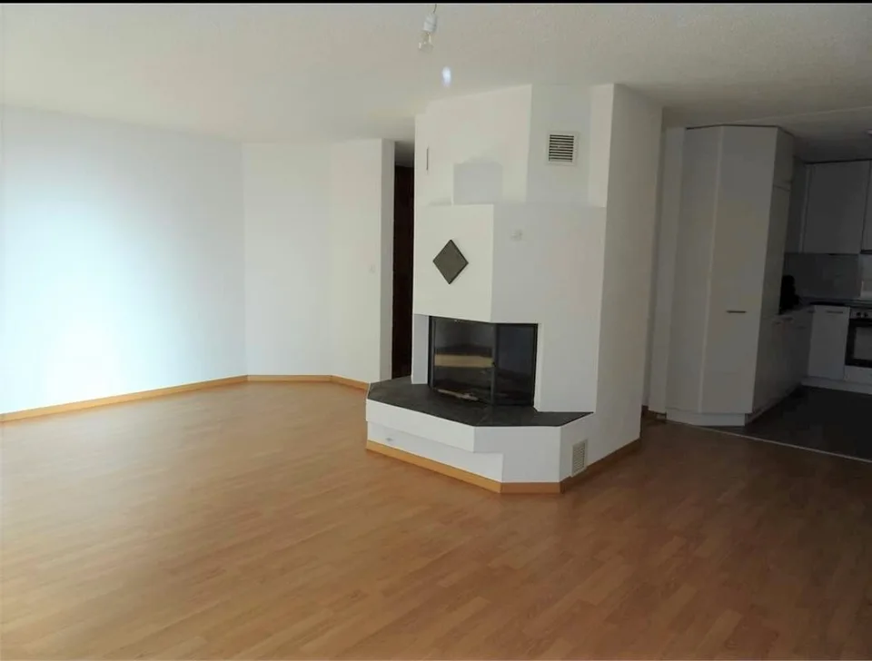 Grosszügige 3.5-Zimmer-Wohnung mit Balkon – Foto 5 von 7