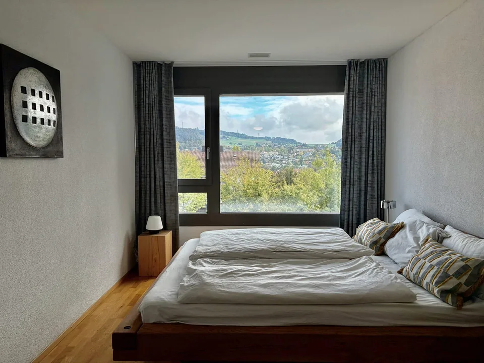 moderne 4-Zimmerwohnung in ruhigem Quartier am Kirschenacker – foto 5 di 7
