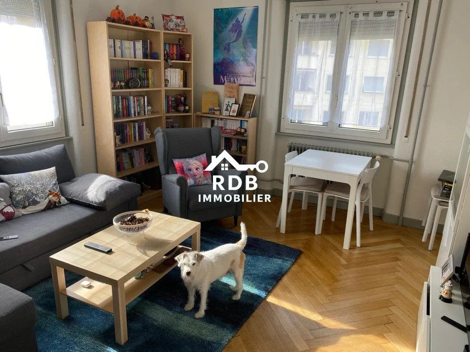 Appartement de 3 pièces au 5ème étage situé à Genève 1205 – foto 2 di 6