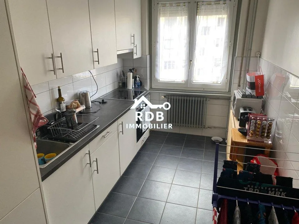Appartement de 3 pièces au 5ème étage situé à Genève 1205 – foto 4 di 6