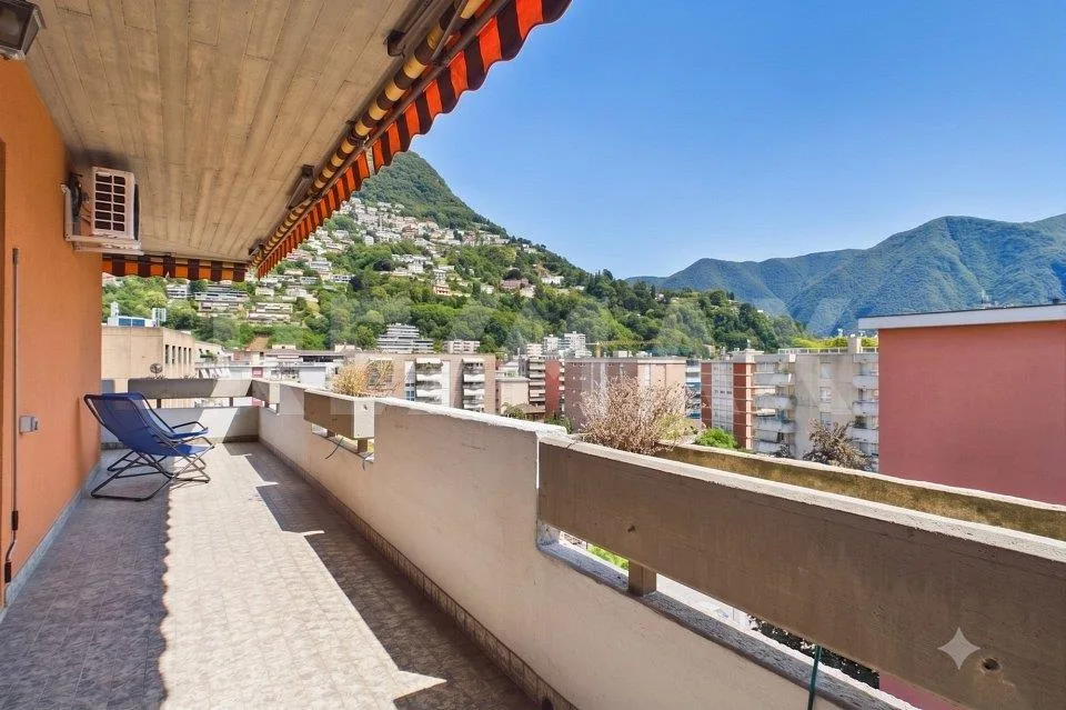 Esclusivo Attico con vista Lago e Monte Brè nel centro di Lugano – photo 10 sur 13