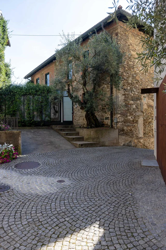 Grande, esclusiva e originale proprietà nel cuore di Muzzano – Foto 2 von 20