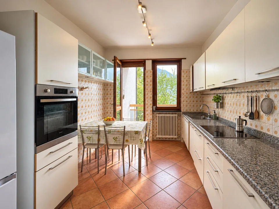 Appartamento duplex vista lago a Campione d'Italia – Foto 3 von 13